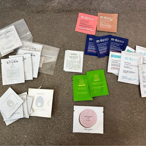 Dr. Barbara Sturm Other - Dr. Barbara Sturm Cleanser & Exfoliant in Blue and Green